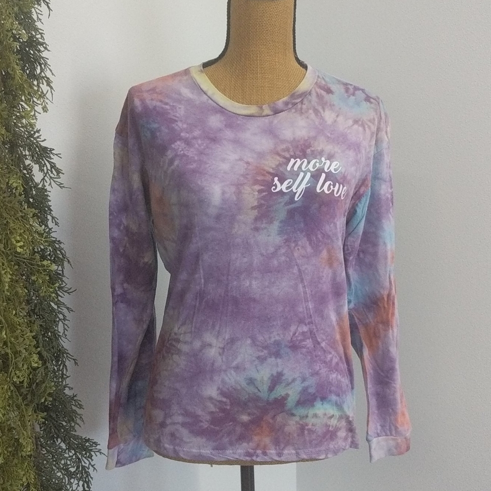 Long sleeve tie-dye shirt